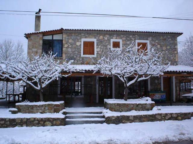 Villa Serenis Porovitsa Buitenkant foto